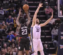 包含清晨德甲焦点战,孟菲斯灰熊扳平良机,悬念犹存,身体对抗强度拉满的词条 包含清晨德甲焦点战,孟菲斯灰熊扳平良机,悬念犹存,身体对抗强度拉满的词条